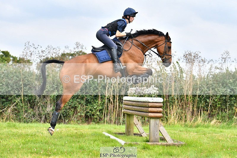 230817-132557-02913 - Abbie's 1st Group - XC