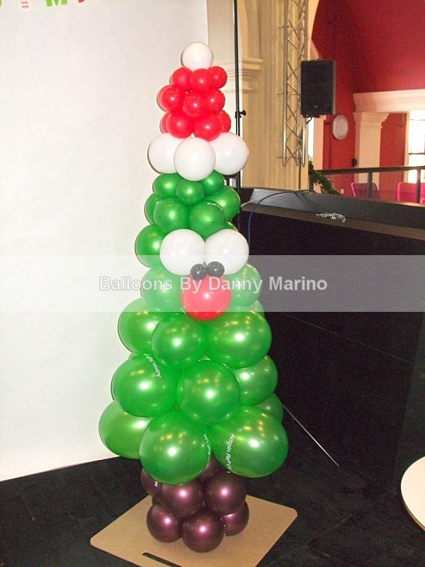 Cheeky Chappy Xmas tree - Balloon Sculptures