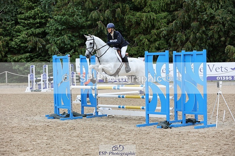 250803A-111741-10746 - L-520-Nicola.Horsley-Gubbins-RATHNAGREW.GREY.TEX