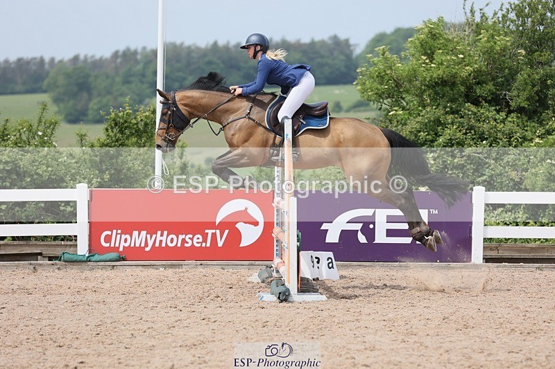 250523-115903-01153 - Cls 09 A&B  Snr Disc & 1.00m Open