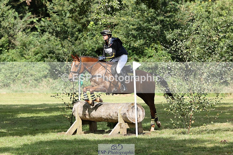 240825X-113732-32293 - 70cm XC 11.00 to 12.00