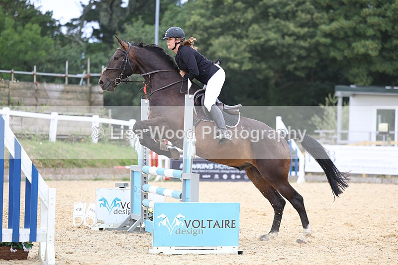 3E7A4720 - Class 4: Senior British Novice/90cm open