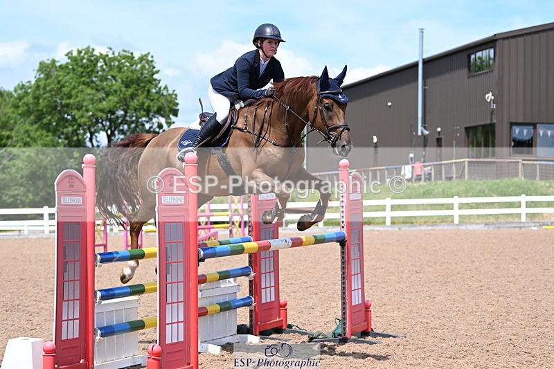 240619A-142108-00551 - Cls 4 Snr Newcomers and 1.10m Open