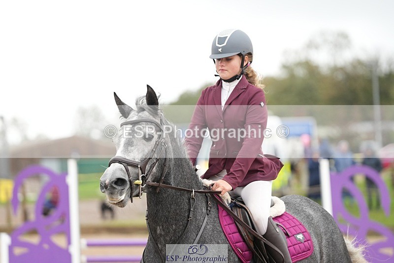 250920-153447-01461 - Cls 21 Pony Intro 80cm Derby