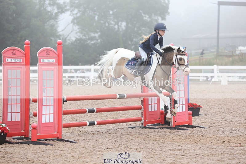 240630A-085901-11370 - Cls 30 British Novice and 80cm Open