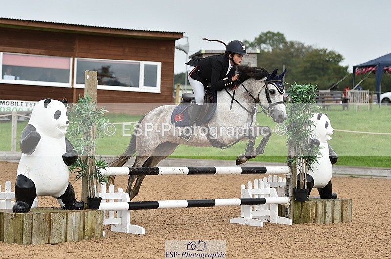 230902A-112928-00722 - Cls 2B Pony Small 80cm