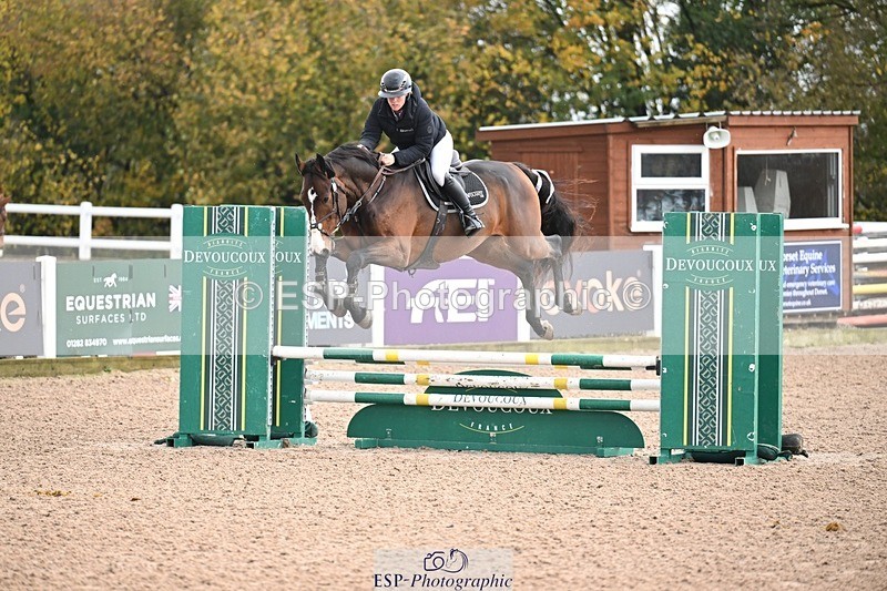 251105-095058-00054 - Clear round