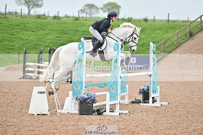 240505A-122436-05052 - Cls 4 Blue Chip Pony Newcomers & 1m Open