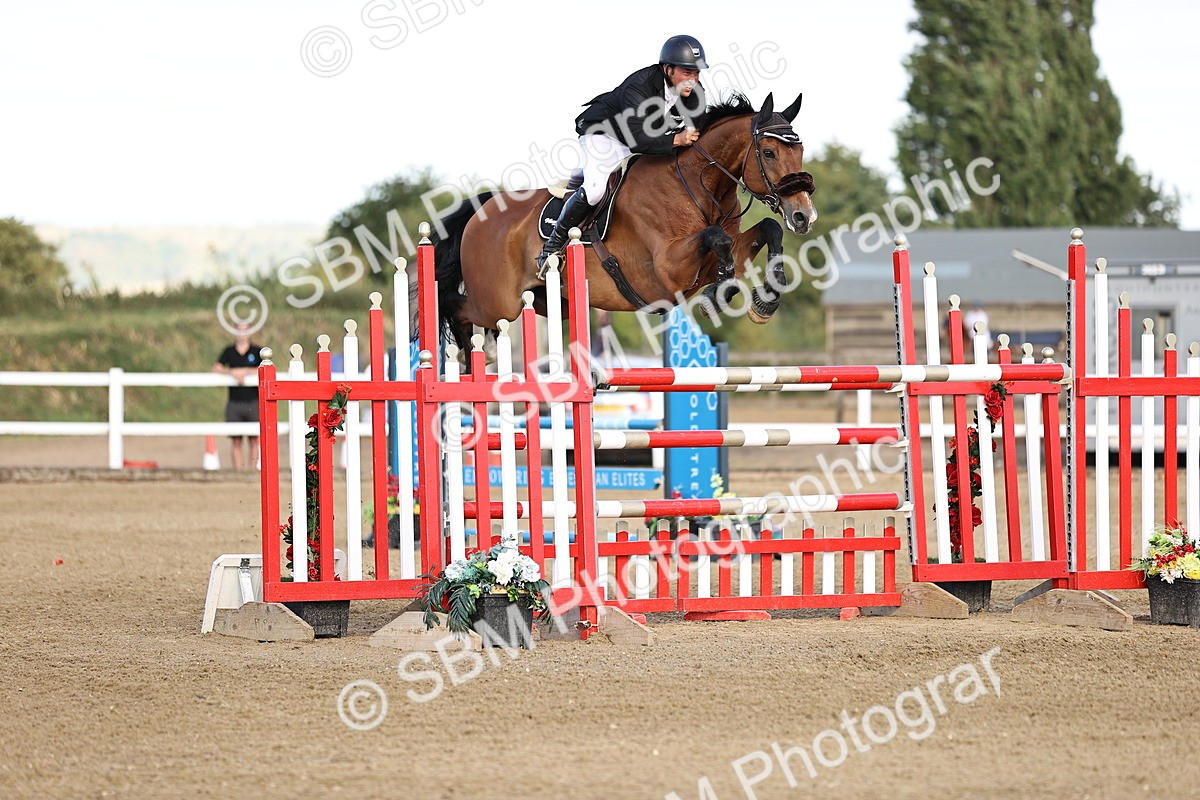 SBM_012360 - Class 11 - National 1.40m Open