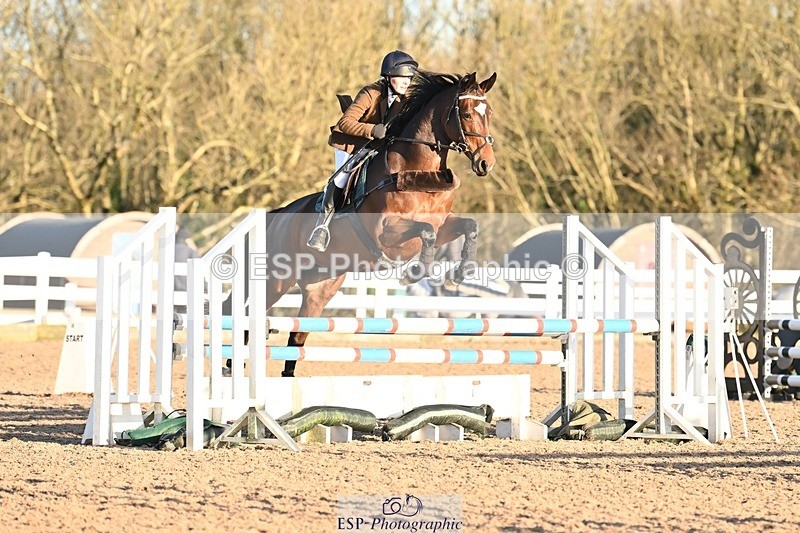 241208-092217-01501 - Cls 18 Bliss of London Novice Champ Q