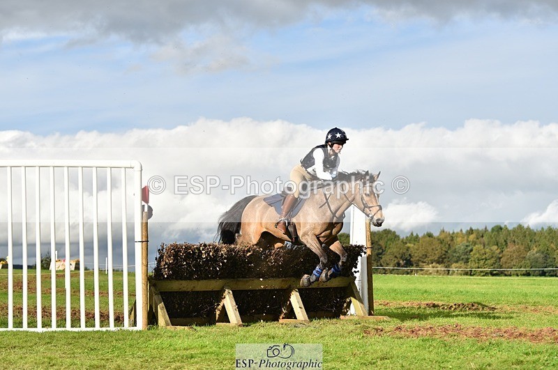 231021-153152-19113 - 558-BATHLEYHILLS.GOLDEN.SPRAY-Cleo.Whitbread-SC+XC