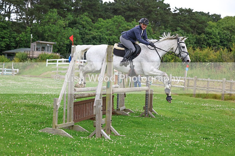 3E7A4024 - Class 6: Hawkins Motors Senior 1.00m Derby