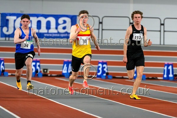 Age26SAT-925985 - Track Male Set One