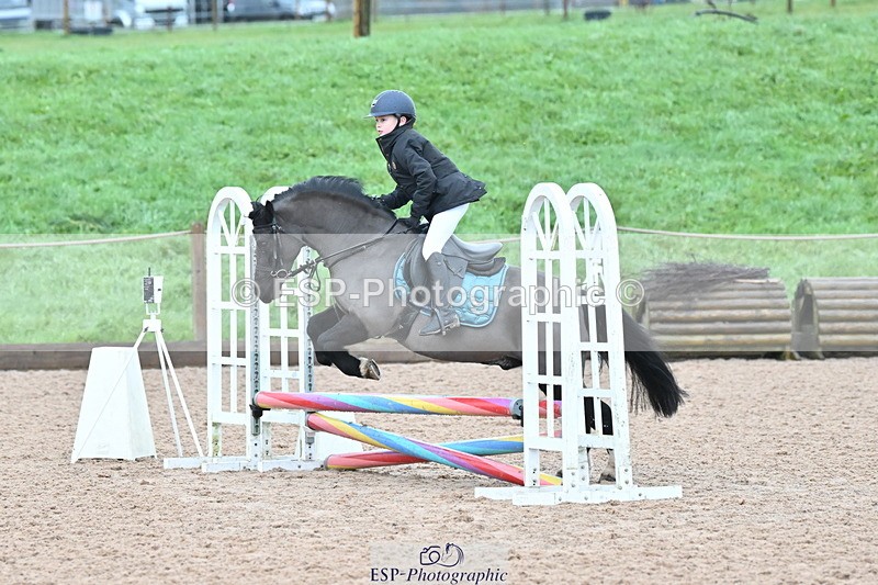231203A-091144-00095 - Cls 11 Clear Round