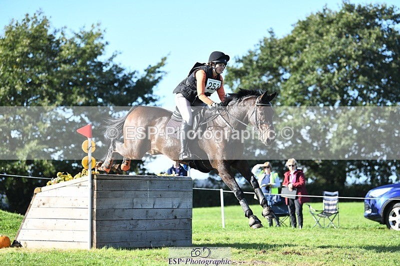 231022-113020-26229 - 253-GEKO-Odette.Orlande-XC