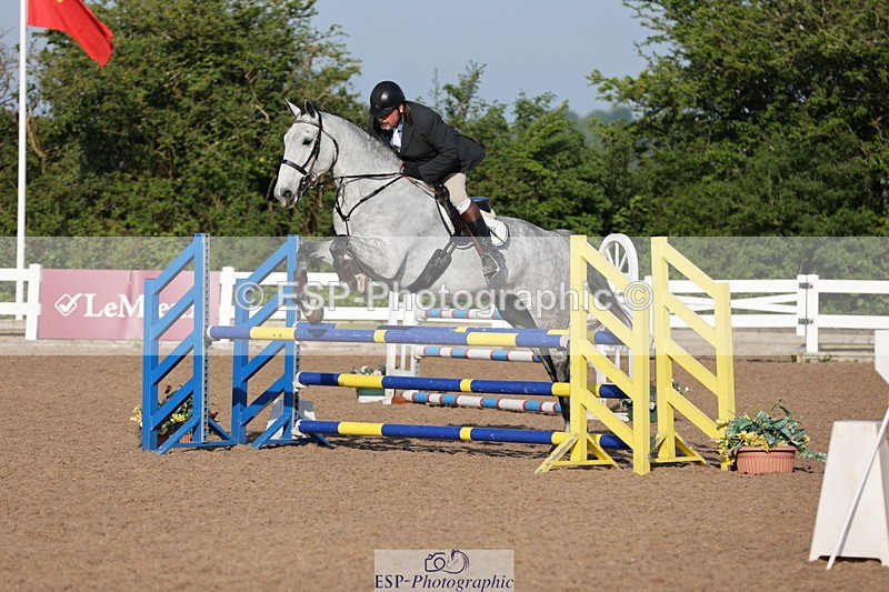 240510A-081602-04152 - Cls 13 British Novice and 90cm Open