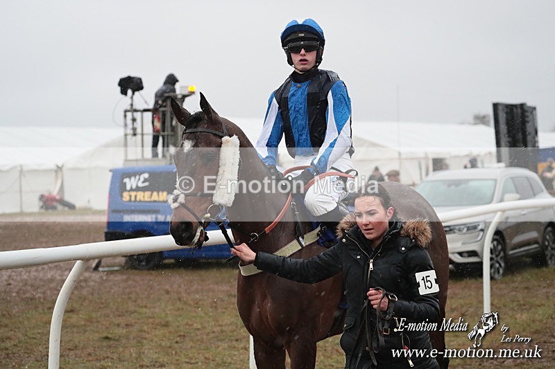 PtP 260125 1049 - Cocklebarrow Point-to-Point racing with the Heythrop Hunt 26/01/25