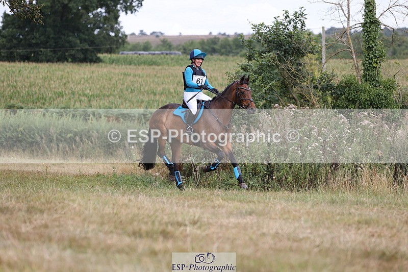 250802A-110536-01649 - B-061-Vicky.Stacey-HIGHDALE.AUTUMN.SUNRISE