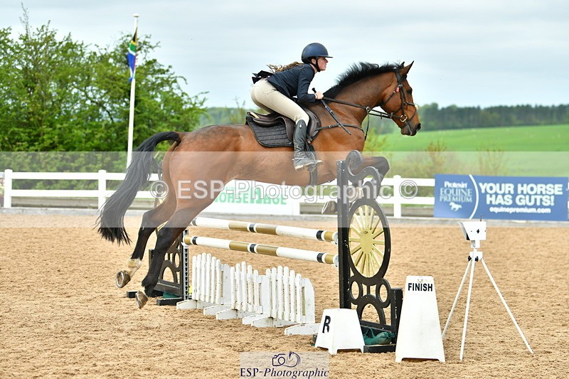 230507A-122606-07748 - Cls 42 95cm Amateur Quali