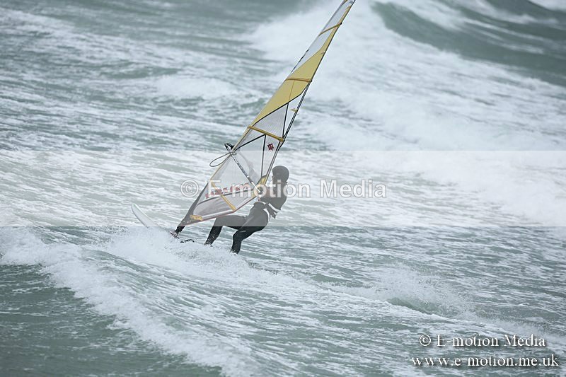 WS 150913-6 - Windsurfing