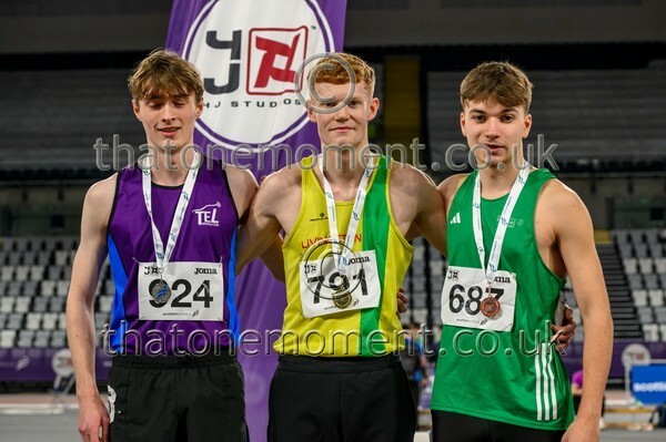 SenInd26-911353 - Medals