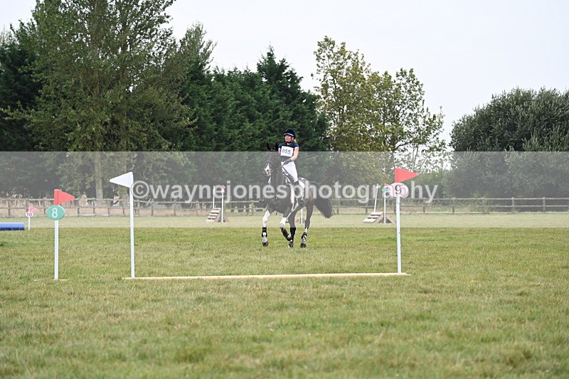 WJ6_3140 - 80cm XC Time 15:26 to 15:43