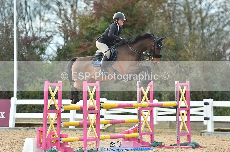 231111A-121954-01805 - Cls 12 Newcomers & 1.10m Open