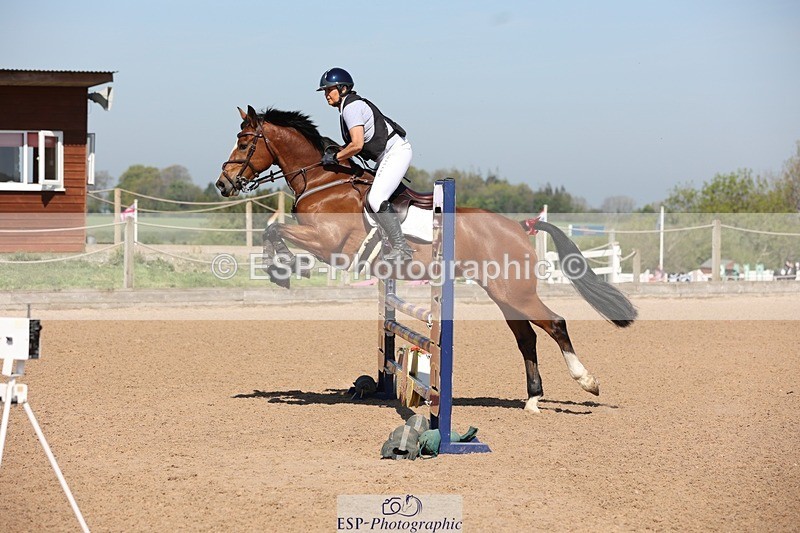 250430-104005-00195 - Cls 1 Clear Round, British Novice and 90cm Open