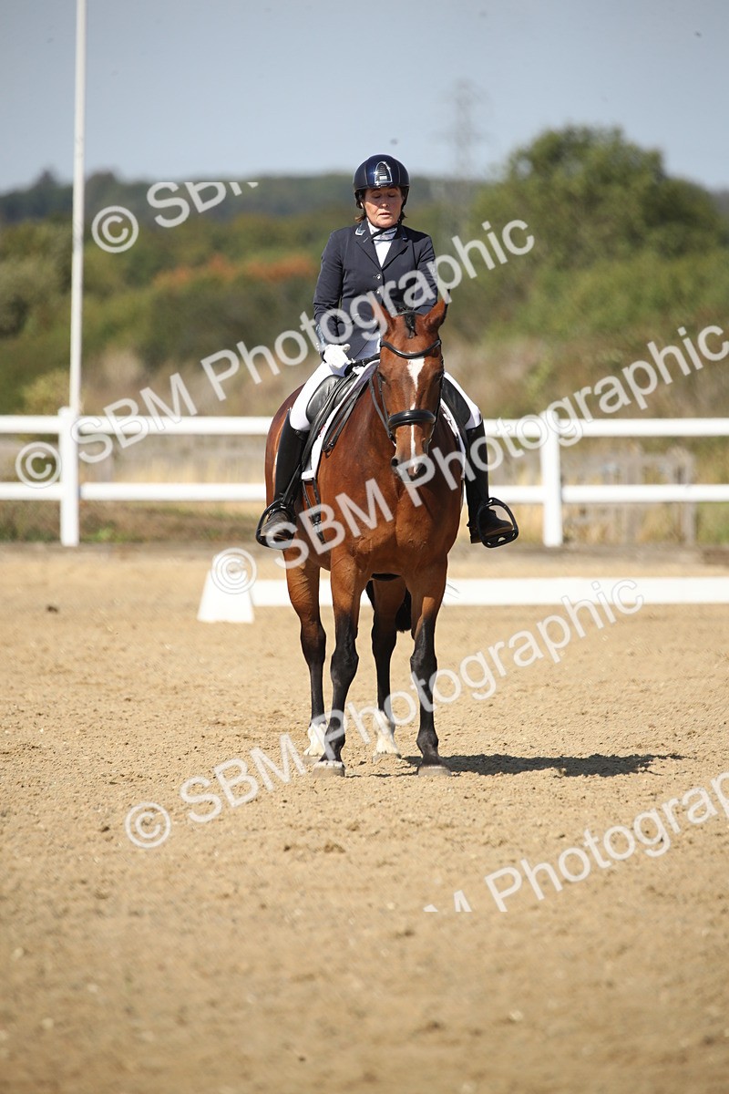 SBM_004988 - Class 11 - Novice 5 - 11.41-12.58