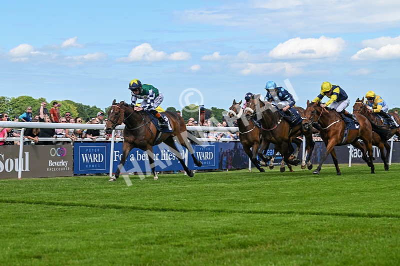 280525-Race 2-Bell Shot-4454 - Race 2