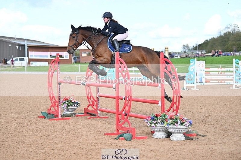 231014A-125010-04690 - Cls 19 1.15m Members Cup