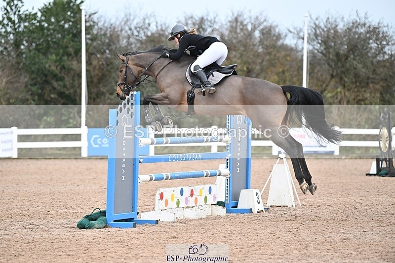 241206-140852-01056 - Cls 6 Foxhunter and 1.20m Open