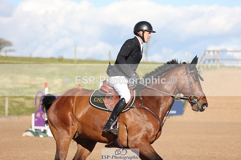 240419A-172221-09751 - Cls 10, 2 Star Big Tour 145cm  Break to End