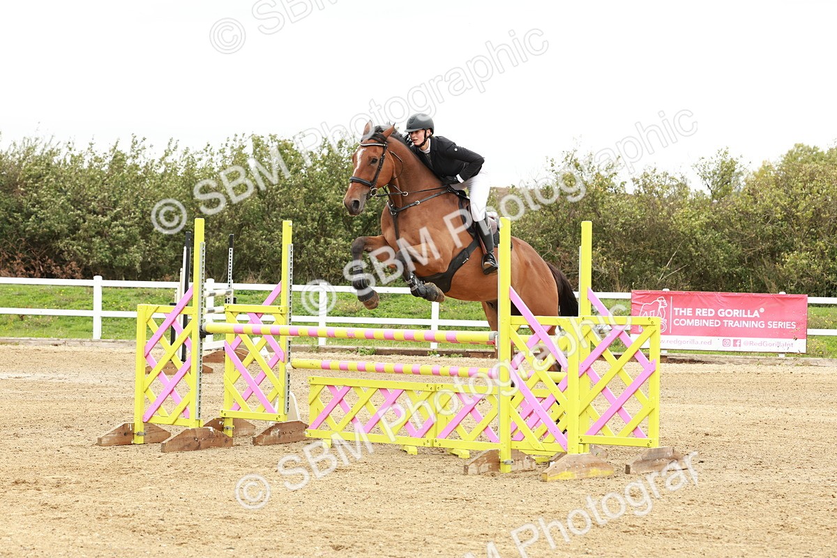 1I0A7643 - Class 4 - Senior Newcomers 1.10m