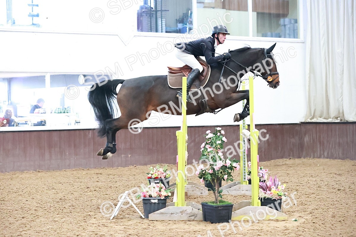 SBM_002887 - Class 11 - Senior Foxhunter 1.20m