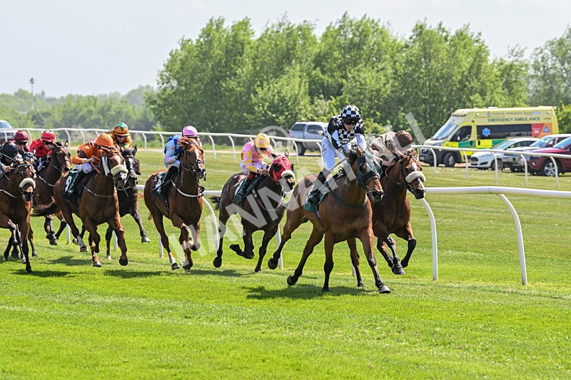 120525-Race 1-Sir Garfield-8102 - Race 1