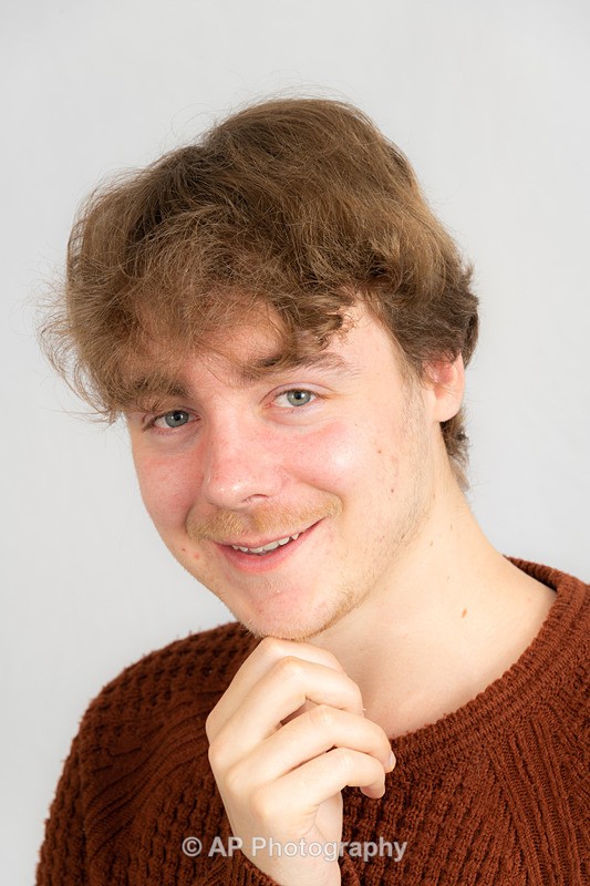 ANT_1735-1 - Osian's Headshots