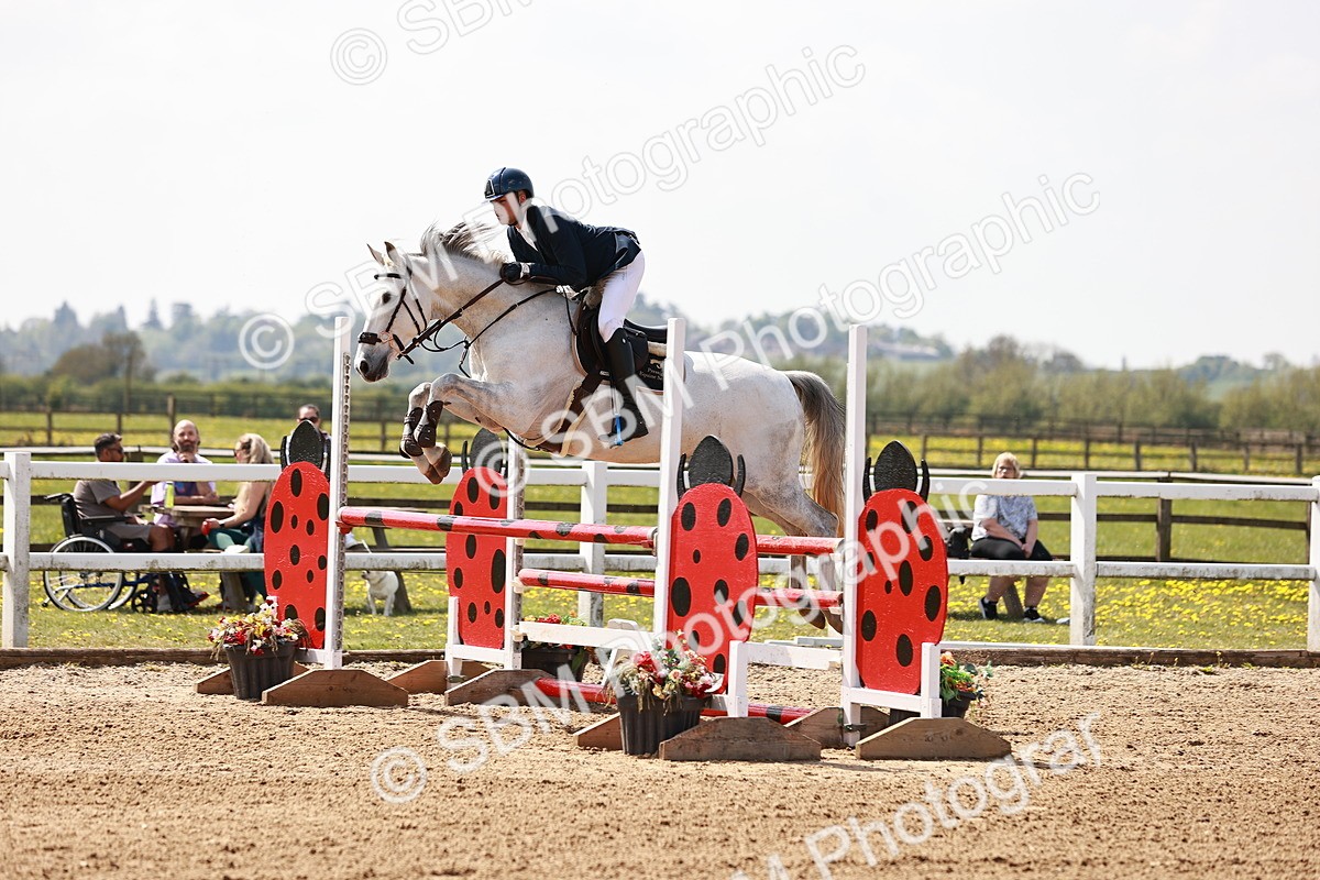  - Class 24 - Senior Newcomers - 1.10m