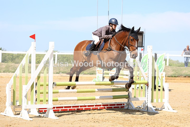 3E7A5677 - Class 4: Senior BN/90cm open