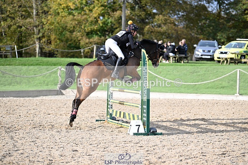 241117-133910-04228 - Cls 3 90-95cm 13.00 to 14.00