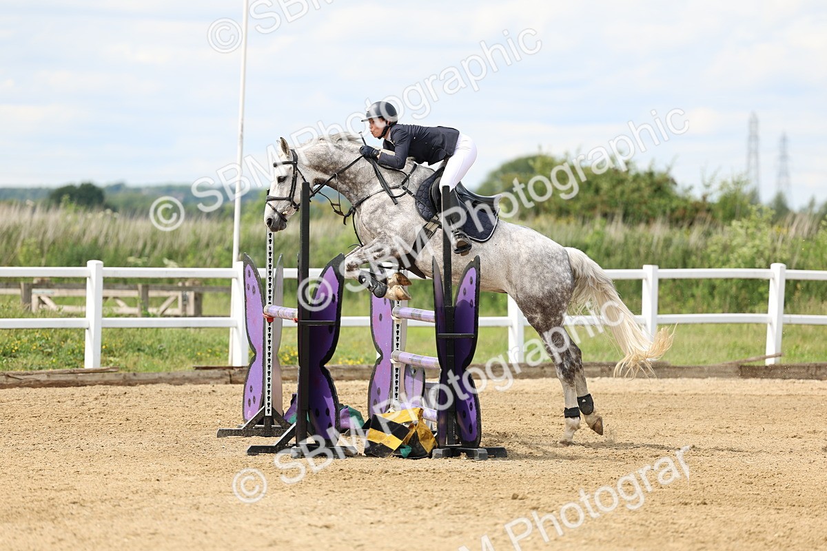 SBM_006046 - Class 19 - Senior Newcomers - 1.10m