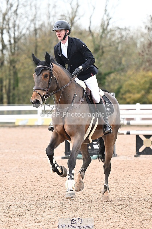 251105-142708-00877 - Cls 06 Fox & 1.20m