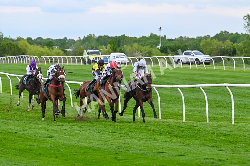 210526-Race 7-Velvet Rhythm-5039 - Race 7 17.27pm Racing Again 30th May Fillies' Handicap