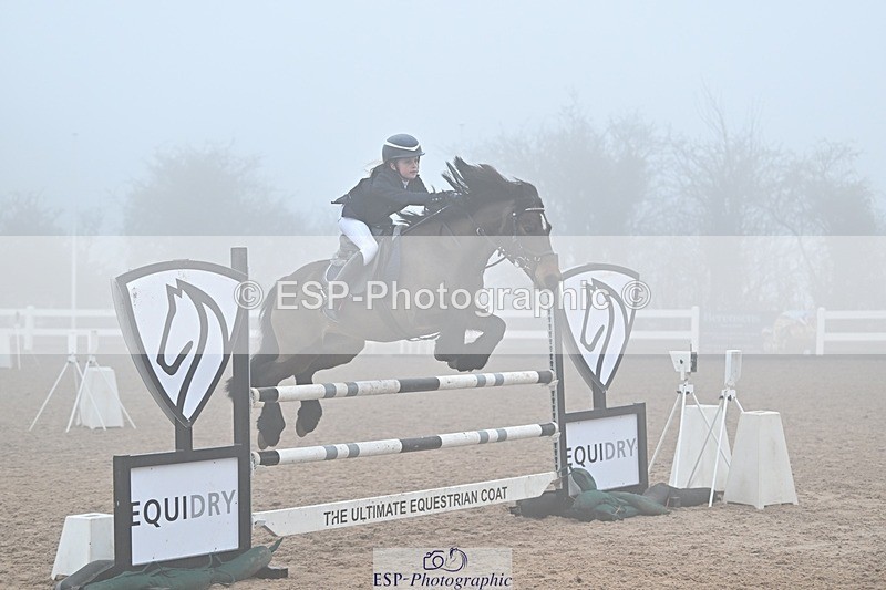 250208-122506-00560 - Cls 9 Pony Newcomers and 1m