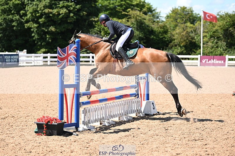 240728A-122149-08503 - Cls 32 85cm Amateur Qualifier