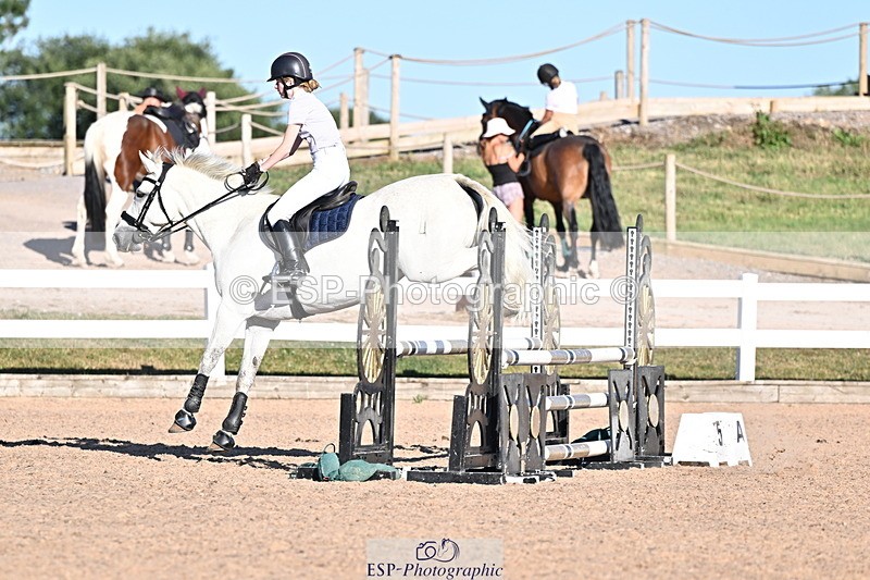 250708A-184531-00645 - 90cm Classes