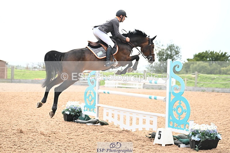 240912A-160129-02404 - Cls 6 National 1.40m Open