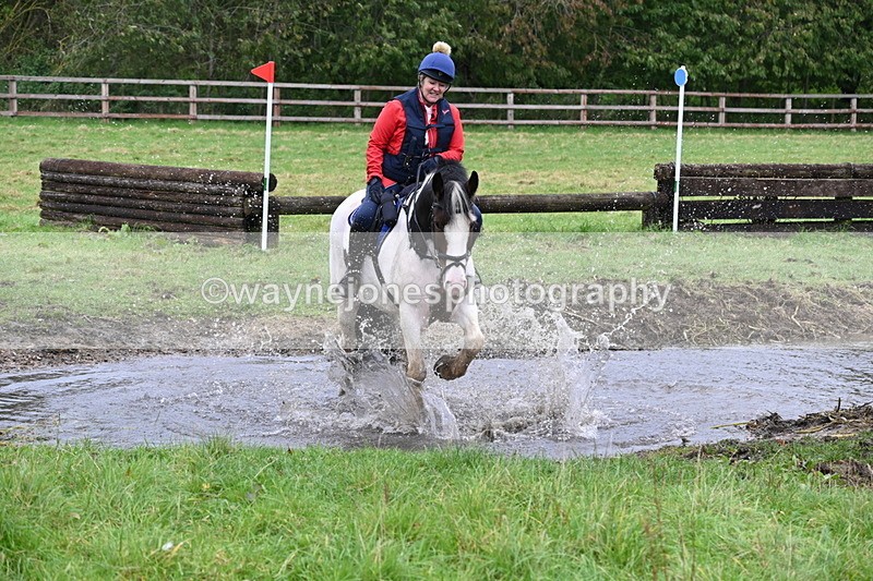 WJ6_6327 - Time at Photographer 12:41 to 13:05