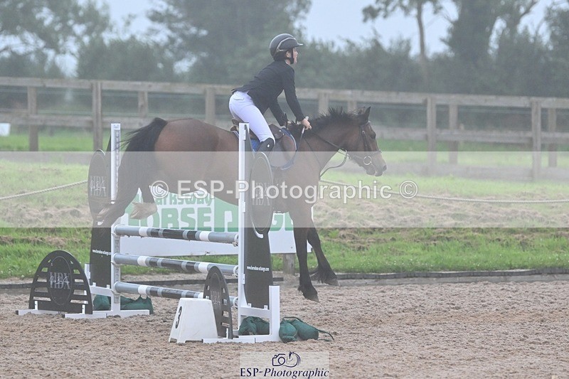 240813-193728-00982 - Classes 7 A&B 90cm