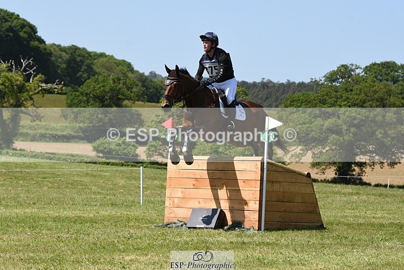 230527-135728-09388 - 375-FINLEY_DU_LOIR-Oliver_Townend-XC